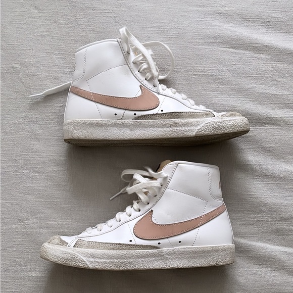 Nike Blazers - Picture 1 of 1